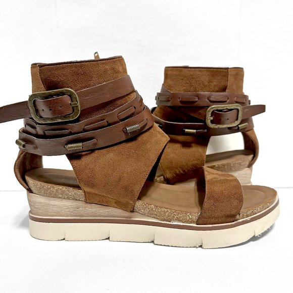 Pierre Dumas Size 8.5 Brown Sandals - Picture 1 of 9